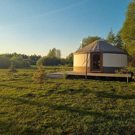 Jurty Glamping Hotell Gostynin Eksteriør bilde