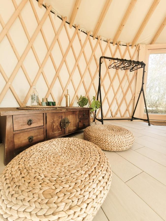 Jurty Glamping Hotell Gostynin Eksteriør bilde