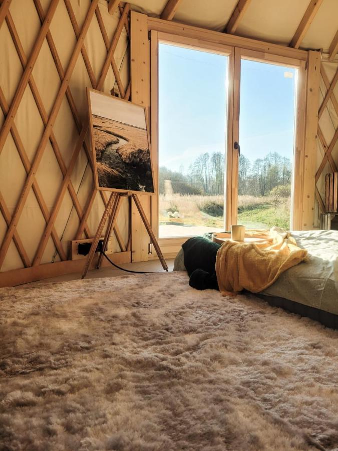Jurty Glamping Hotell Gostynin Eksteriør bilde