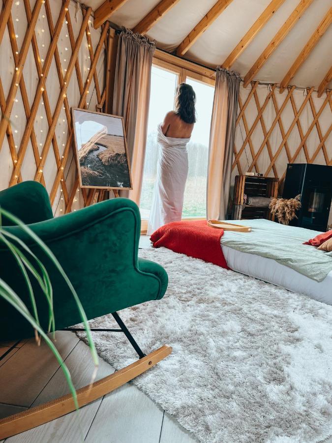 Jurty Glamping Hotell Gostynin Eksteriør bilde