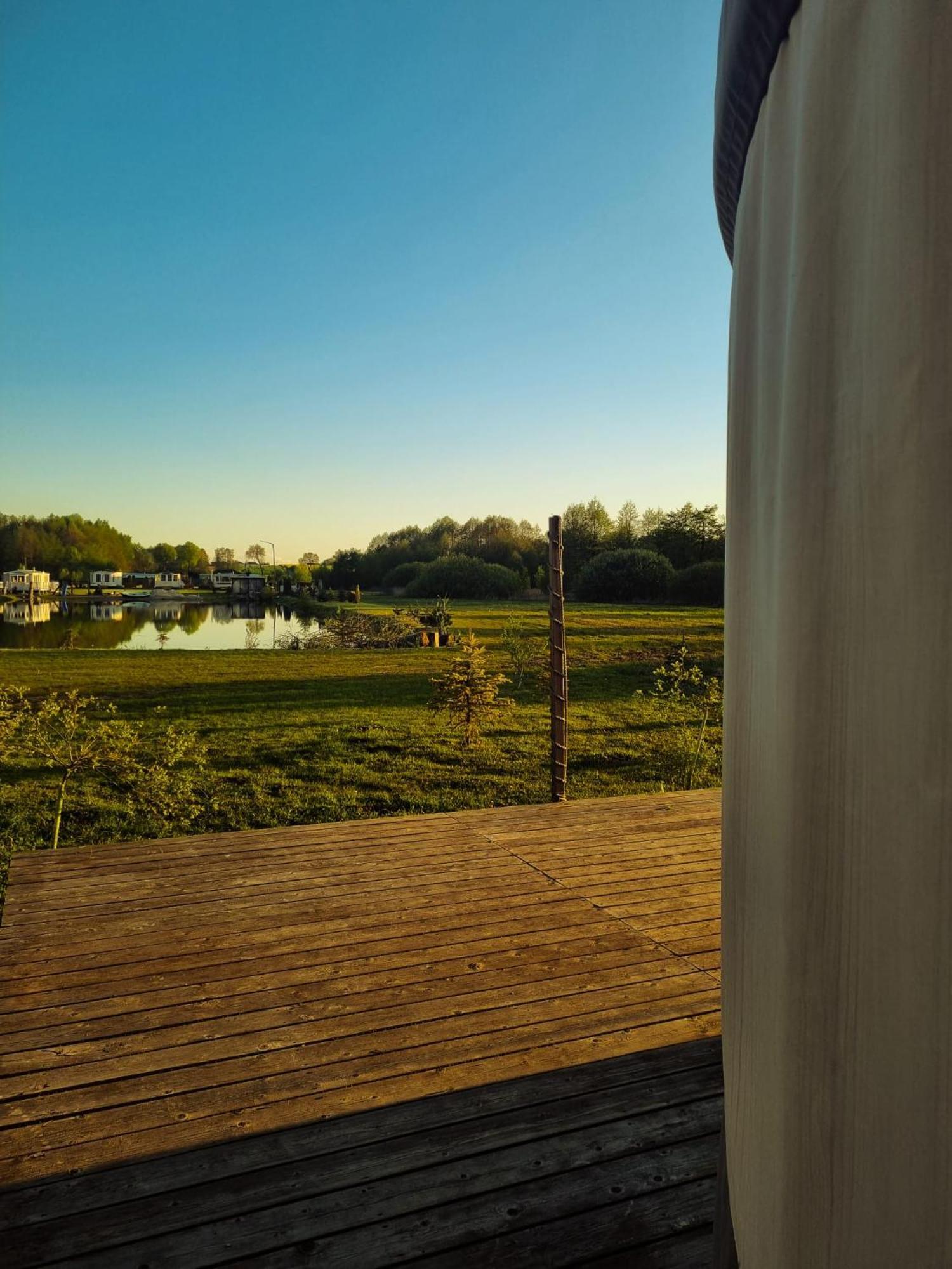 Jurty Glamping Hotell Gostynin Eksteriør bilde