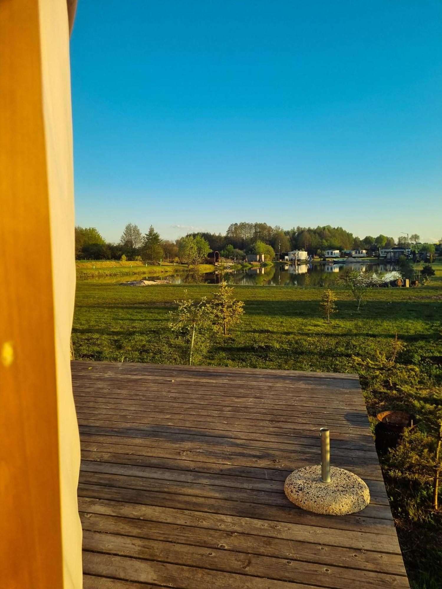 Jurty Glamping Hotell Gostynin Eksteriør bilde